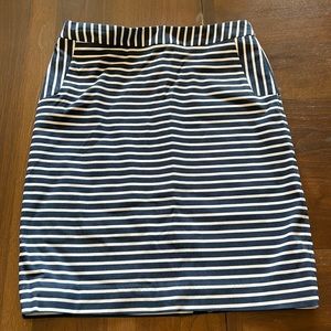 Margaret M Petites striped navy blue white pencil skirt size small